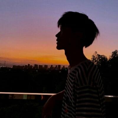 扣扣头像唯美男生头像背影伤感头像