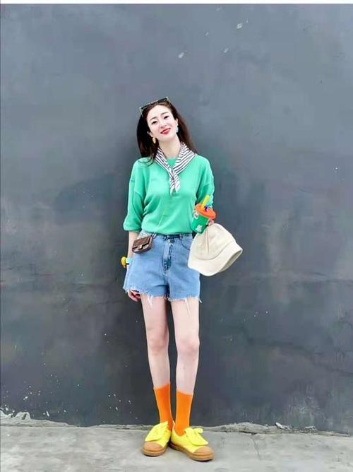 90后女人夏天穿什么衣服好看有时尚感