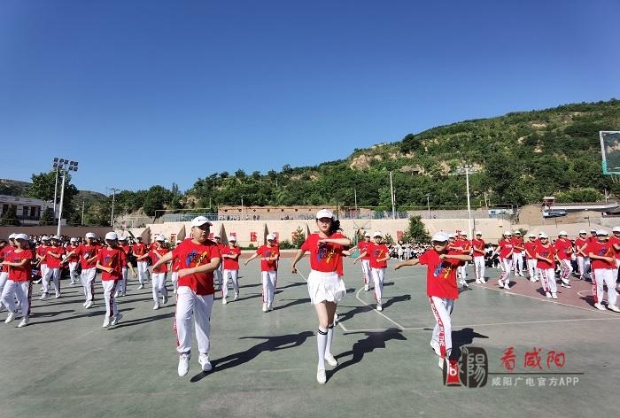 好嗨哟!彬州市紫薇中学开展"精彩课间活力曳步"比赛