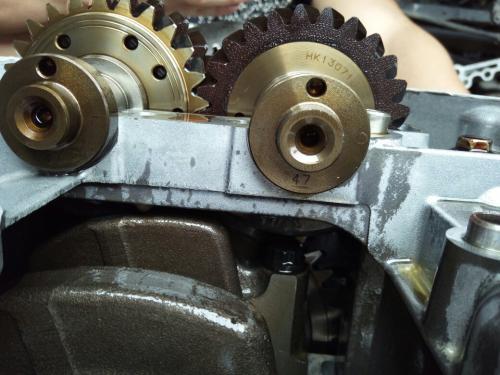 丰田凯美瑞平衡轴怎么对(求图)谢谢