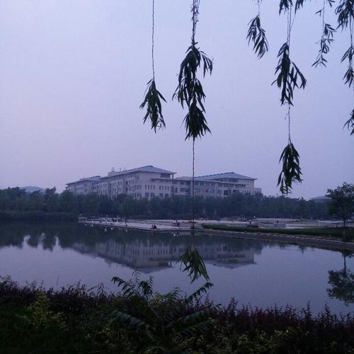 山东省济南市长清区大学路靠近山东中医药大学