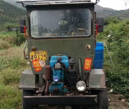 金鹿农用拖拉机 - 0.6万