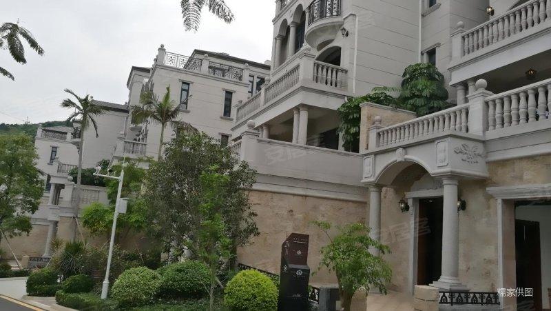 怡景重建别墅上下四层带电梯和地下室装修精致4600万