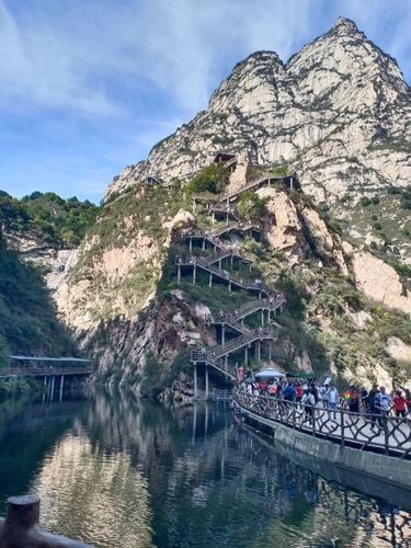 河北省景点大全 石家庄市景点大全 灵寿县景点大全 >漫山花溪谷景区