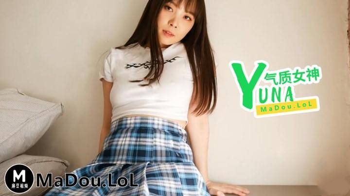 糖心vlog-jk制服床上多姿势自慰喷水-yuna