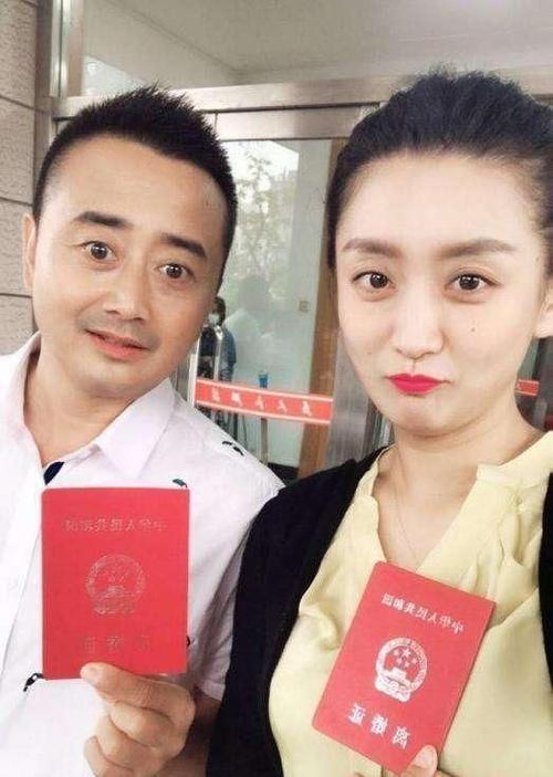 王老七媳妇是谢广坤媳妇,广坤媳妇是刘一水媳妇,网友