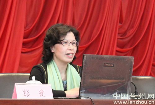 "唤醒母亲内在的力量" 三八节前夕彭霞老师呼吁全社会关爱母亲