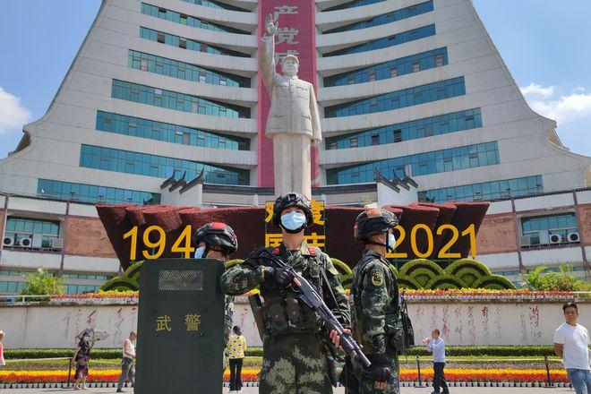 节日在战位武警贵阳支队加强执勤安保确保节日安全