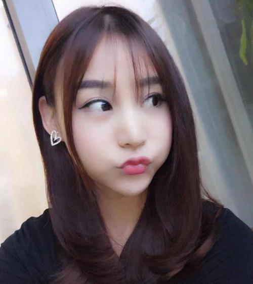 女生空气刘海图片 依旧是那般清新与甜美