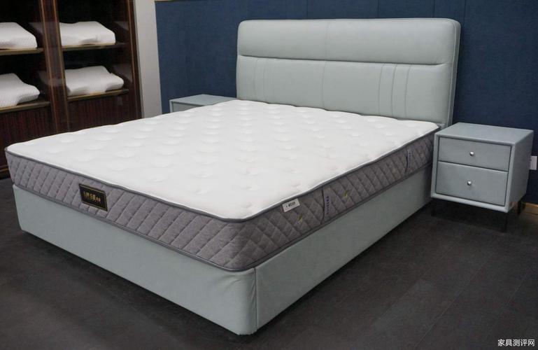 芝华仕5星床垫测评视觉明亮轻巧睡感清爽缓压型号克洛伊