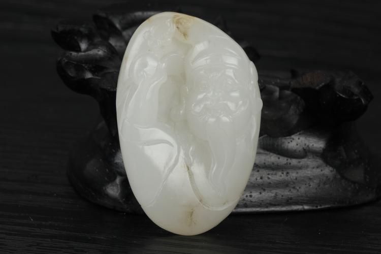 以"灰籽料"之名:真的是买青不买灰吗-和田玉鉴定专家崔涛