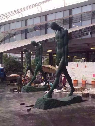 阿里巴巴公司门口雕塑什么意思