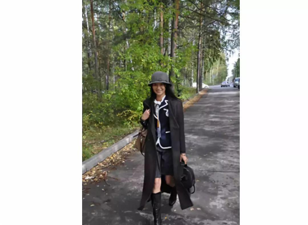 她,广东名校女博士,距中国海军首位女舰长一步之遥