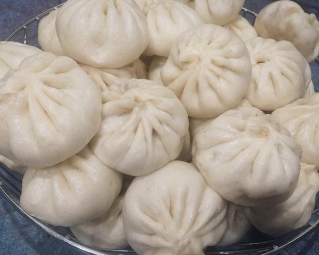 牛肉馅小包子,面包机发面零失败,发面蓬松,馅料多汁美味,不塌陷不发硬