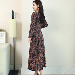 依尚街区女装