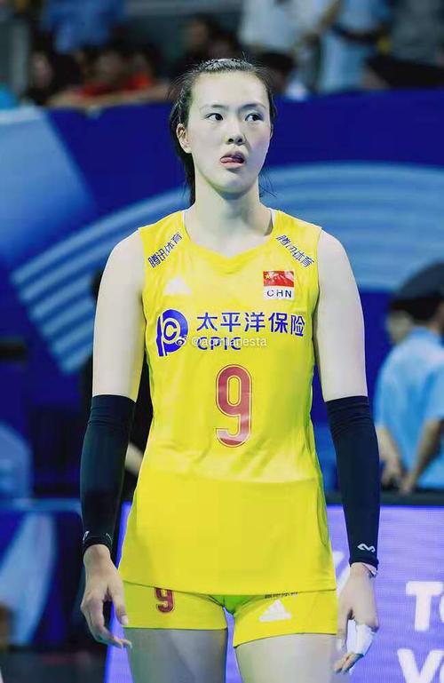 女排裤子太紧身,丁霞,张常宁裆部纷纷被勒出褶皱,网友