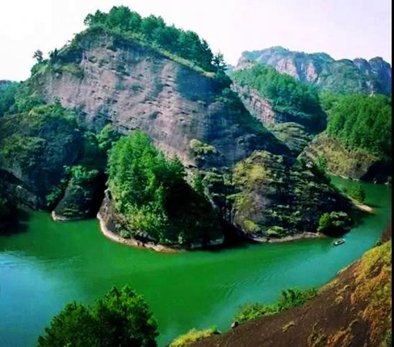 龙岩连城冠豸山石门湖天一途寓康养度假酒店红色长汀纯玩2日游冠杰