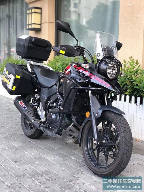 品牌:铃木车型:dl250一a(abs版)年份:2019年12月里程:五千多km 手续