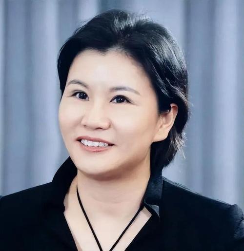 讲几个女富豪的故事