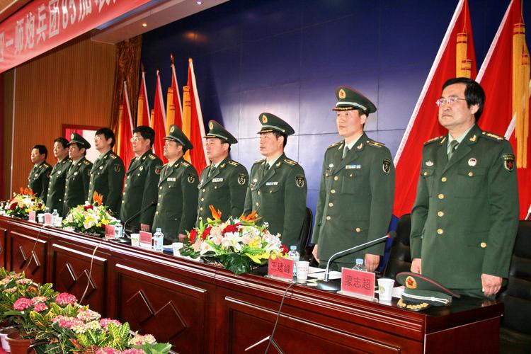预备役141师炮兵团85加农炮营三连整组点验大会在物资