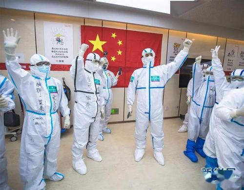 疫情防控东实有情我是防疫小卫士致敬最美逆行者