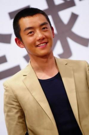 《奋斗》首映 郑恺获导演保庇与杨晓芸夫唱妇随