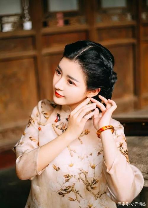 花容月貌,人见人爱的美女,你更喜欢哪一张?
