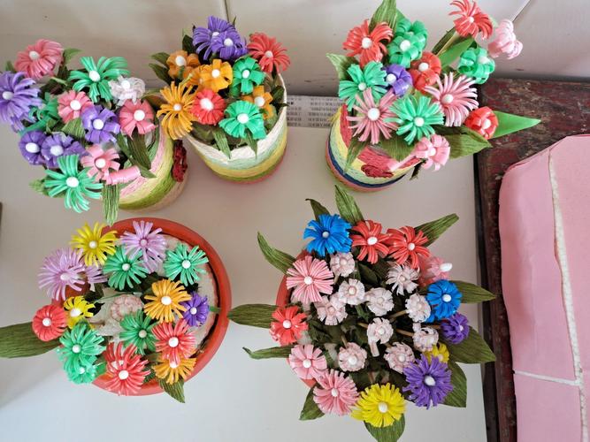 手工课 第七课 五颜六色的吸管花