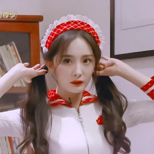 二传标明虞汐可做头像可在图片上加字原图云中漫步o贴纸扯扯裙边