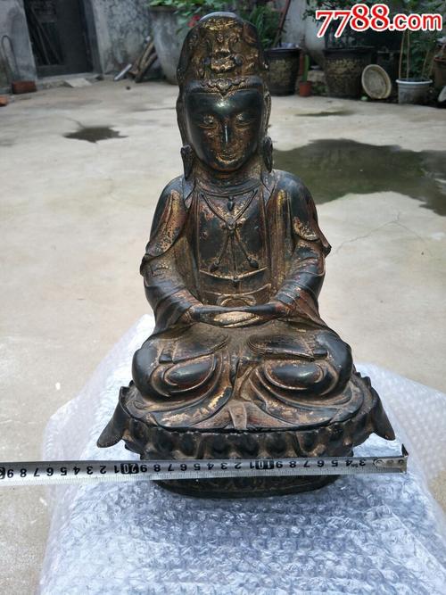 春秋战国时期的观音铜菩萨佛像,保真老