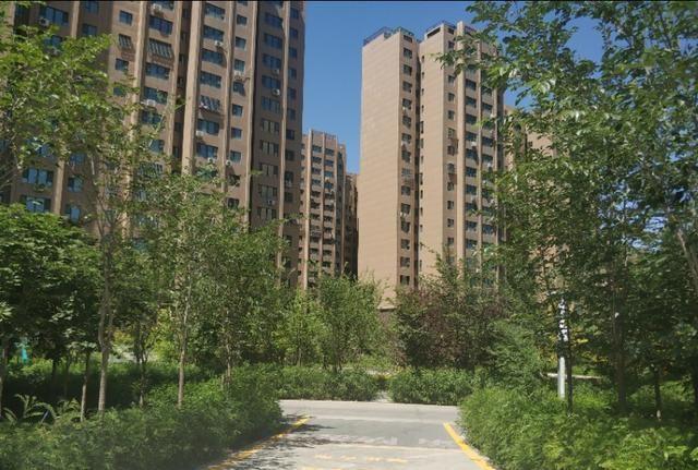 乌鲁木齐十个大型小区在这里,有的相当于一个小县城