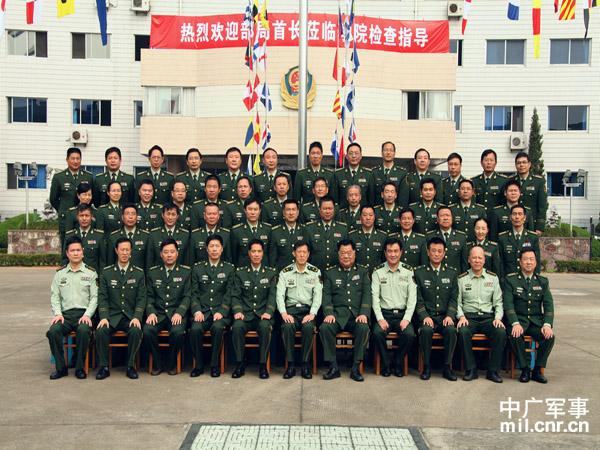 公安边防局长武冬立到公安海警学院视察