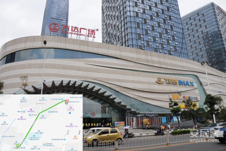 04/ 14 周边商业配套万达广场 2公里内的综合商场万达广场,爱琴海