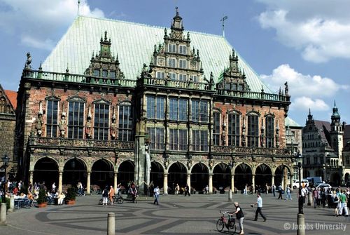 不来梅雅各布大学