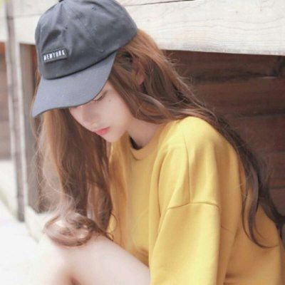 女生头像霸气戴帽子挡脸女生戴鸭舌帽头像