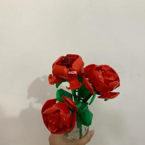 样_乐高怎么样_森宝积木怎么样_花束_积木_乐高玫瑰花_兴趣爱好_玩具