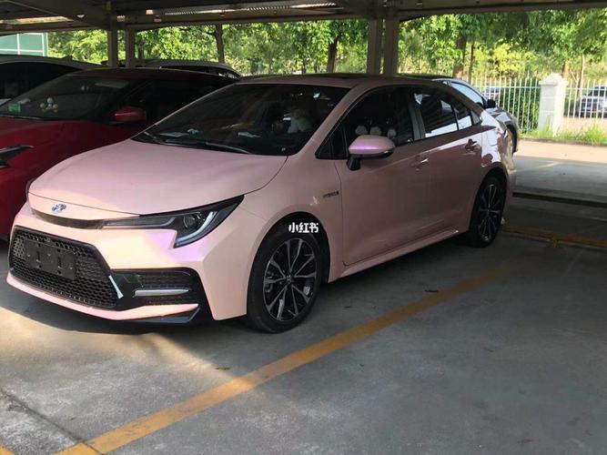 2021款雷凌双擎运动版