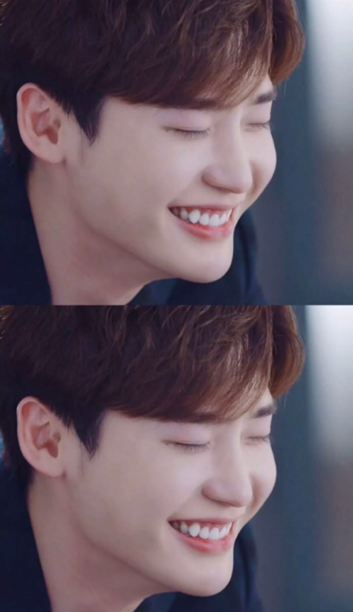 李钟硕壁纸|只要看到你的笑 世界就没那么糟