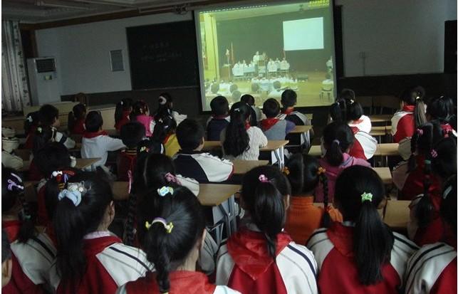 上海市青浦区朱家角小学与上海市青浦区朱家角中心小学哪个好?