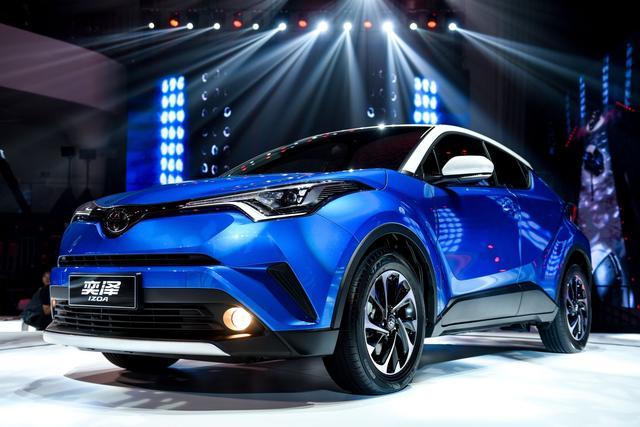 轴距2640毫米,属于小型suv范畴,而就是在这个定位上,丰田为其搭载了