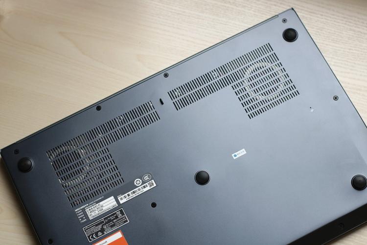 终于入坑高性价比游戏办公笔记本机械革命s1星空灰版体验