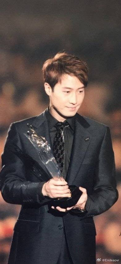 黎明染发后这么帅居然很少染发