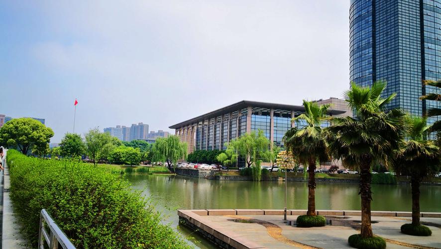 浙江大学紫金港校区校园风光(编制:寒窗 理德)