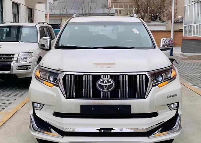 全新丰田普拉多曝光,外观动感霸气,换装2.5l 四驱,将24万起