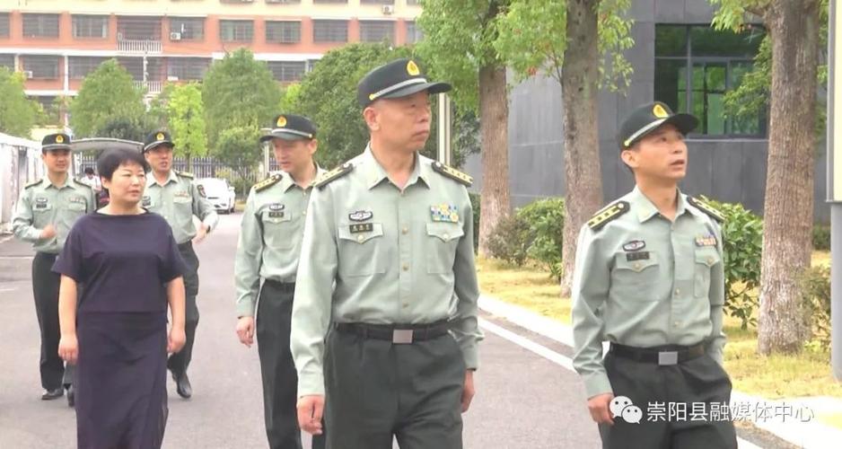 省军区副司令员张红军到崇阳县调研基层武装工作