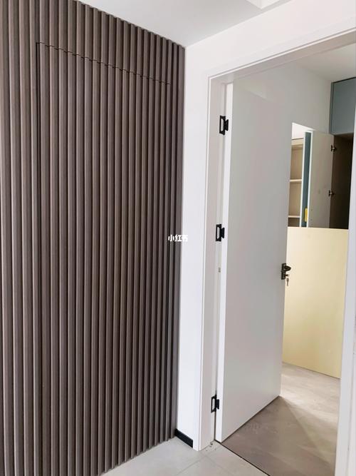 装修日记|等了75天的格栅隐形门很值得_装修_日记_门锁_玻璃门_实木