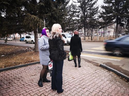 初春遇见你一漫步俄罗斯比罗比詹街头