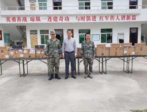 琼海市退役军人事务局赴驻市某军警部队进行慰问