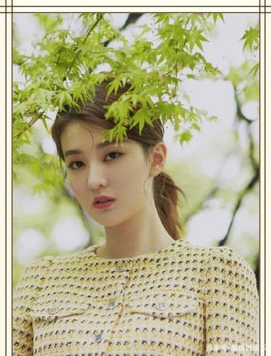 乔欣长得不咋地,穿衣却美爆!每一套都跟拍大片一样,被