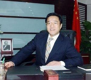 万向集团董事局决定鲁冠球之子鲁伟鼎正式接棒万向集团